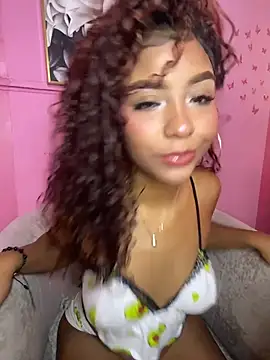 PrettyTiana  online show from February 27, 6:41 pm