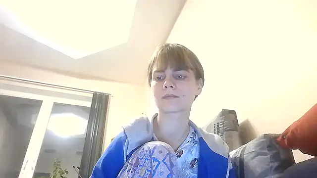 Snapshot of Loriven chatting on October 28, 6:46 pm Loriven online show from October 28, 6:46 pm