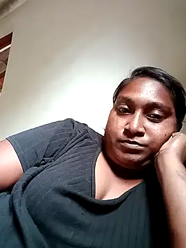 Indianqueen786 online show from October 17, 8:50 am