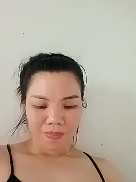 Snapshot of Nyla-a chatting on September 24, 1:59 am Nyla-a online show from September 24, 1:59 am