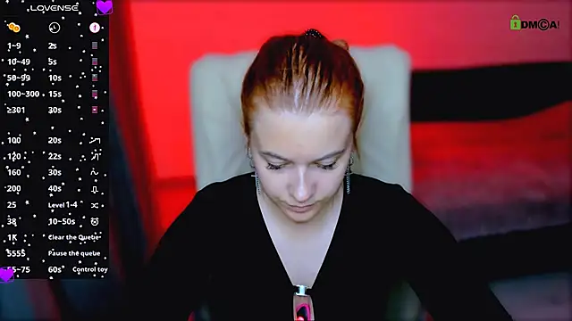Snapshot of red__dizzy chatting on October 10, 8:25 pm red dizzy online show from October 10, 8:25 pm