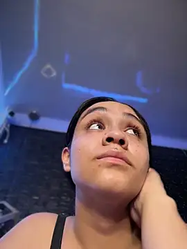 Isabella-Teen online show from November 3, 2:26 am