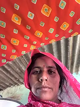 Snapshot of Hot_kadi83 chatting on October 20, 4:26 am Hot kadi83 online show from October 20, 4:26 am