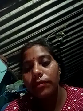 Snapshot of Hot_kadi83 chatting on October 7, 10:36 pm Hot kadi83 online show from October 7, 10:36 pm