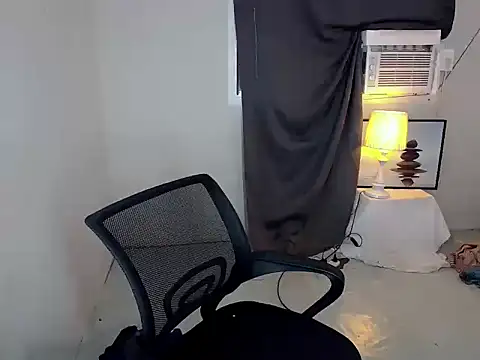  Hot rockyxxx online show from November 21, 7:21 am