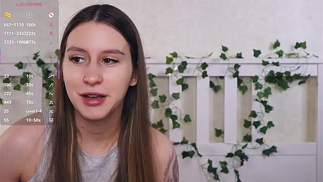 GabrielleLynchard online show from February 17, 8:19 pm