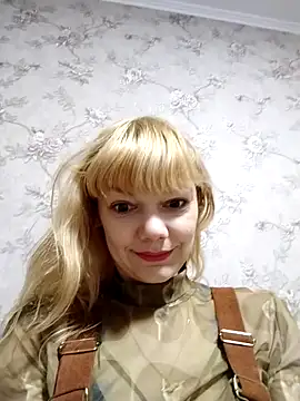 Snapshot of AliceSwan1122 chatting on September 27, 12:51 am AliceSwan1122 online show from September 27, 12:51 am