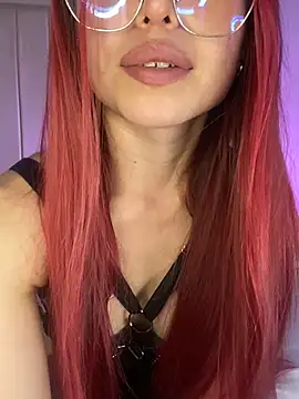 Abbi Gomez online show from December 2, 12:01 am