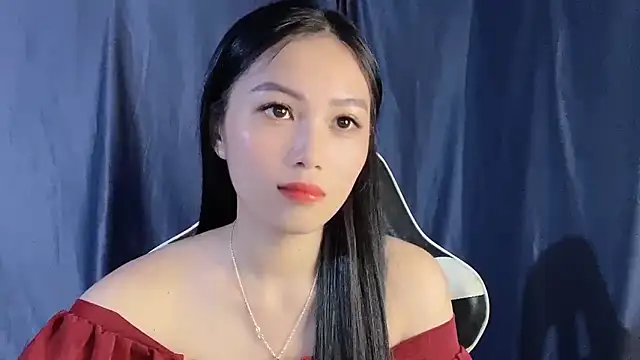 Lyly4757 online show from September 17, 10:19 pm