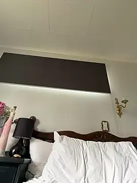 ZoeyJohnson online show from February 25, 11:14 pm