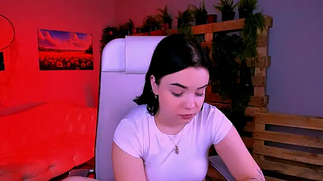 leslierowe  online show from November 3, 2:21 pm