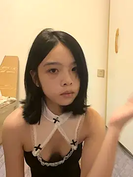 qiqi x online show from September 19, 7:02 pm