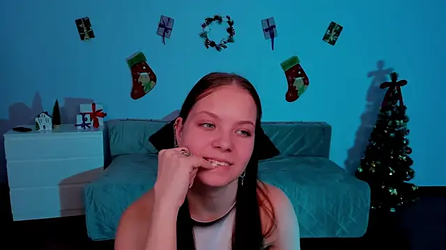 BetsyKiss online show from December 16, 5:08 pm