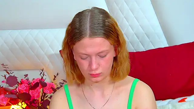 BeatriceBinoche online show from April 18, 7:58 pm