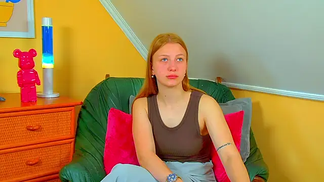 Snapshot of BeatriceBinoche chatting on September 26, 6:33 am BeatriceBinoche online show from September 26, 6:33 am
