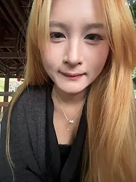 yuki june online show from October 29, 9:46 am