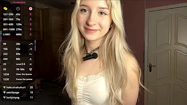 FridaAaberg online show from December 3, 8:28 am