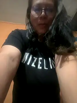 Lisa Squirt Hot online show from September 23, 12:20 am