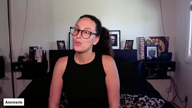 Snapshot of annmarieferrara chatting on October 17, 4:10 pm annmarieferrara online show from October 17, 4:10 pm
