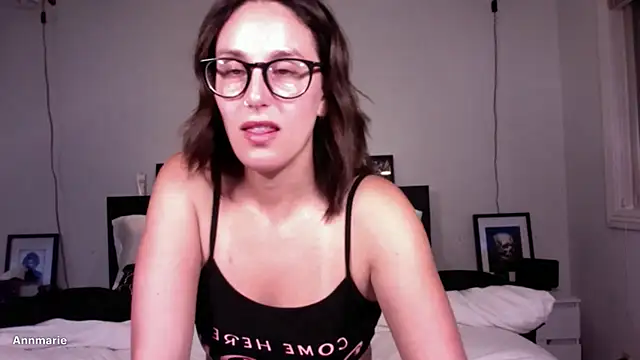 annmarieferrara online show from April 22, 2:41 am