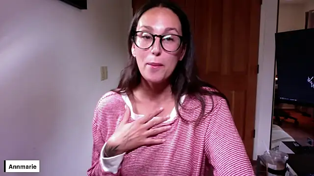 Snapshot of annmarieferrara chatting on September 29, 6:02 pm annmarieferrara online show from September 29, 6:02 pm