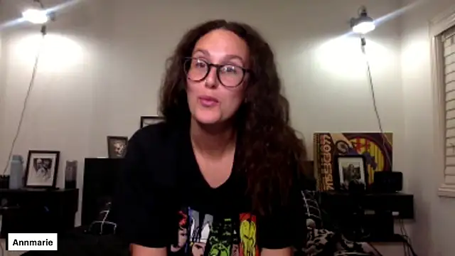 Snapshot of annmarieferrara chatting on October 10, 2:49 am annmarieferrara online show from October 10, 2:49 am