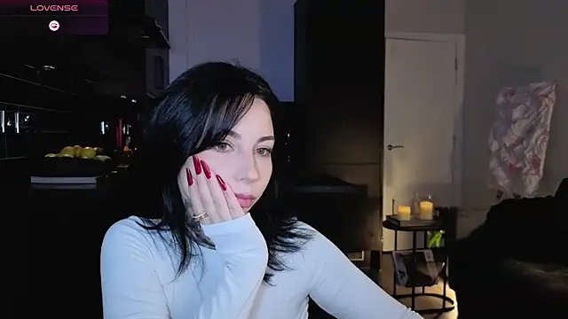 jeans-and-peach online show from December 14, 5:52 pm