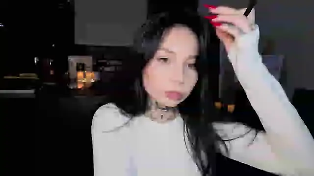 jeans-and-peach online show from November 15, 2:01 am