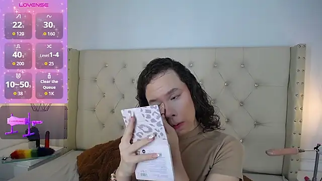 bycandy  online show from November 12, 1:20 pm