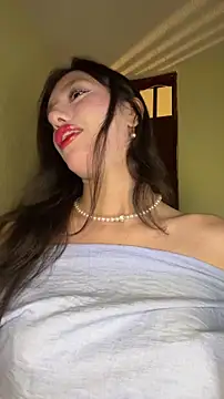 Emily-hottson online show from February 10, 7:11 am