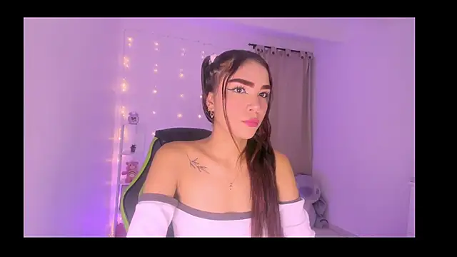 ashlysmith 01 online show from December 1, 4:05 am