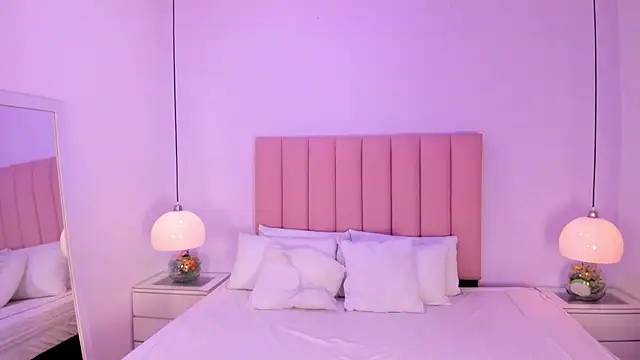 Amy Ferreira online show from November 2, 3:10 am