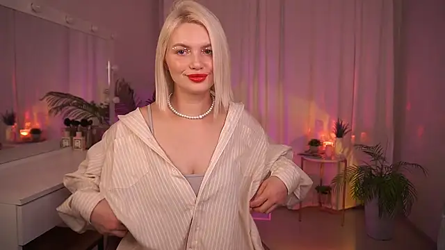 Amelia Wells online show from September 30, 6:08 am