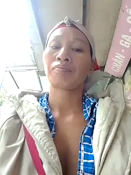 donna-bae online show from November 17, 1:28 am