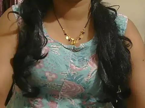 Snapshot of miss_rajni chatting on October 12, 7:00 am miss rajni online show from October 12, 7:00 am