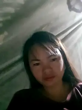 emly-xinh18 online show from October 9, 2:54 pm