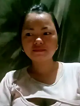 emly-xinh18 online show from September 29, 10:04 pm