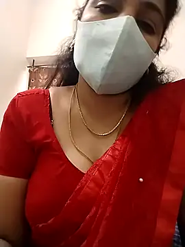 Snapshot of hottamil_honey_couples chatting on September 20, 8:45 am hottamil honey couples online show from September 20, 8:45 am