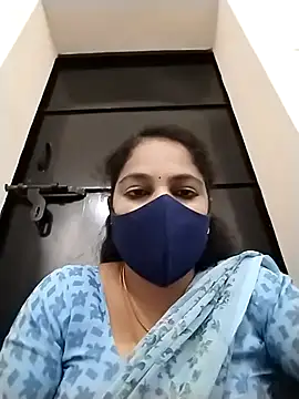 Snapshot of hottamil_honey_couples chatting on September 16, 6:16 pm hottamil honey couples online show from September 16, 6:16 pm