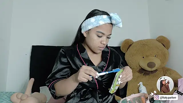 Natashaparker   online show from April 7, 10:12 pm