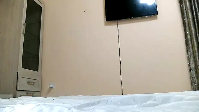 DominicaBanxx online show from December 19, 2:42 pm