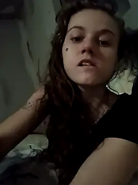 Snapshot of cicithtbitch chatting on October 17, 3:43 am cicithtbitch online show from October 17, 3:43 am