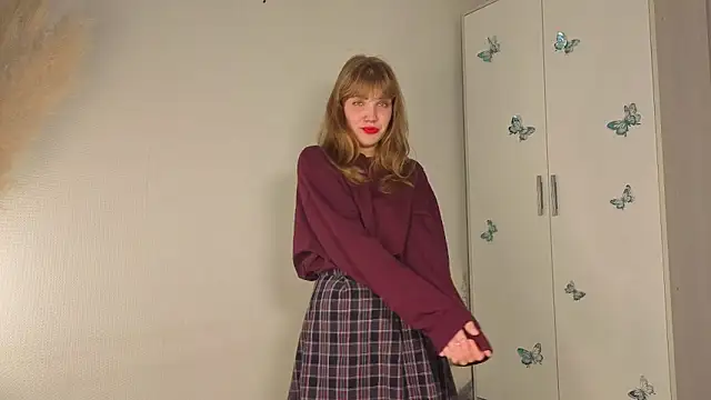 pienaple online show from September 27, 4:30 am