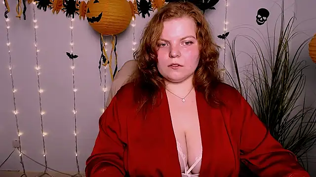 Snapshot of renesmee_sunset chatting on October 25, 8:44 am renesmee sunset online show from October 25, 8:44 am