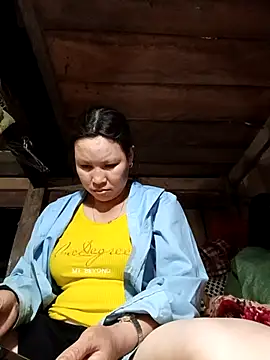 callistra online show from April 12, 5:27 pm