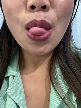 Milky-milk online show from March 27, 5:31 am