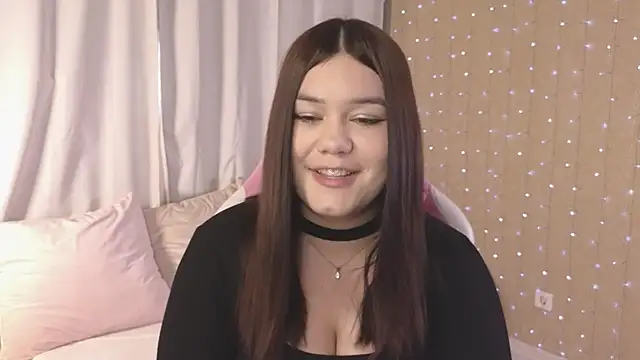 Snapshot of Wow_Monika chatting on September 20, 8:45 am Wow Monika online show from September 20, 8:45 am