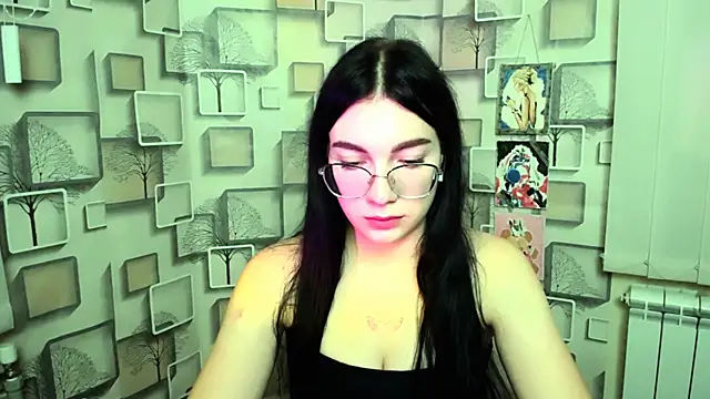 Snapshot of MiraBabe_ chatting on October 15, 7:22 am MiraBabe online show from October 15, 7:22 am
