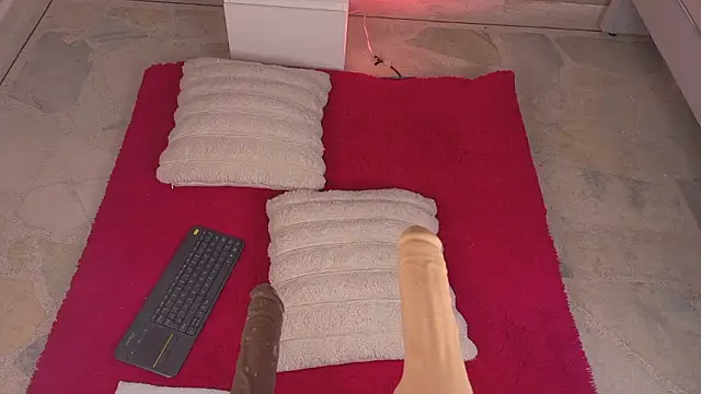 KeendraFox  online show from February 19, 12:05 pm