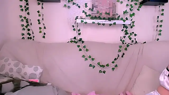 MollyKissy online show from September 26, 8:01 am